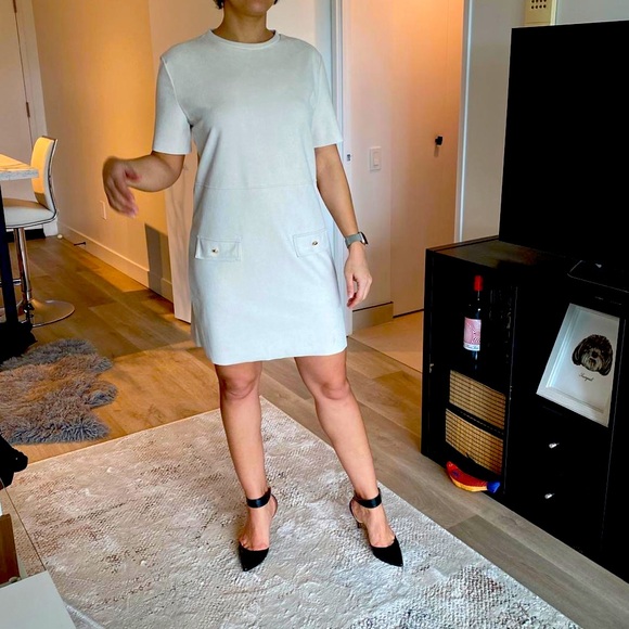 Zara straight cut dress with decorative pockets size small - Picture 1 of 3